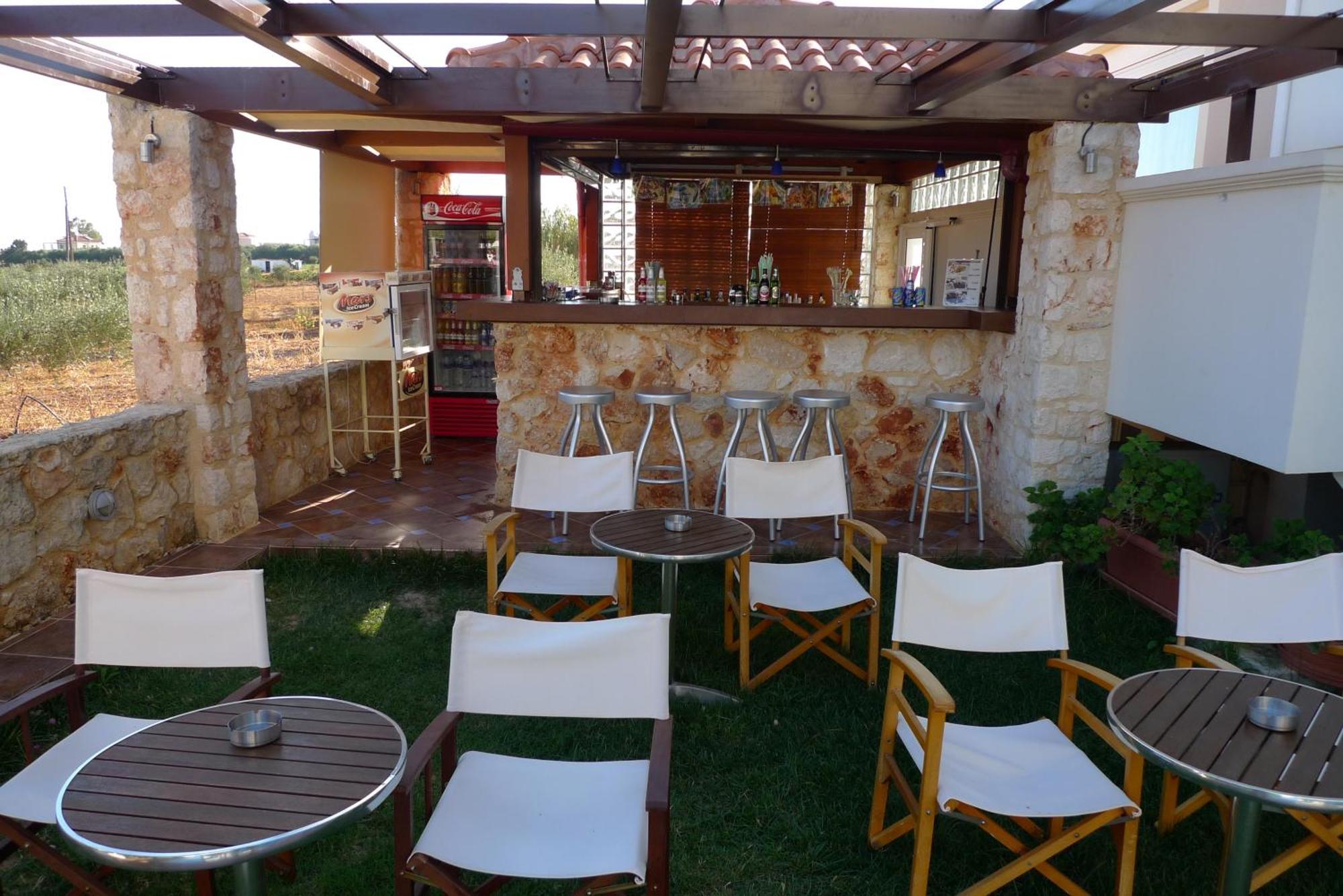 Tavronitis Theros Hotel מראה חיצוני תמונה